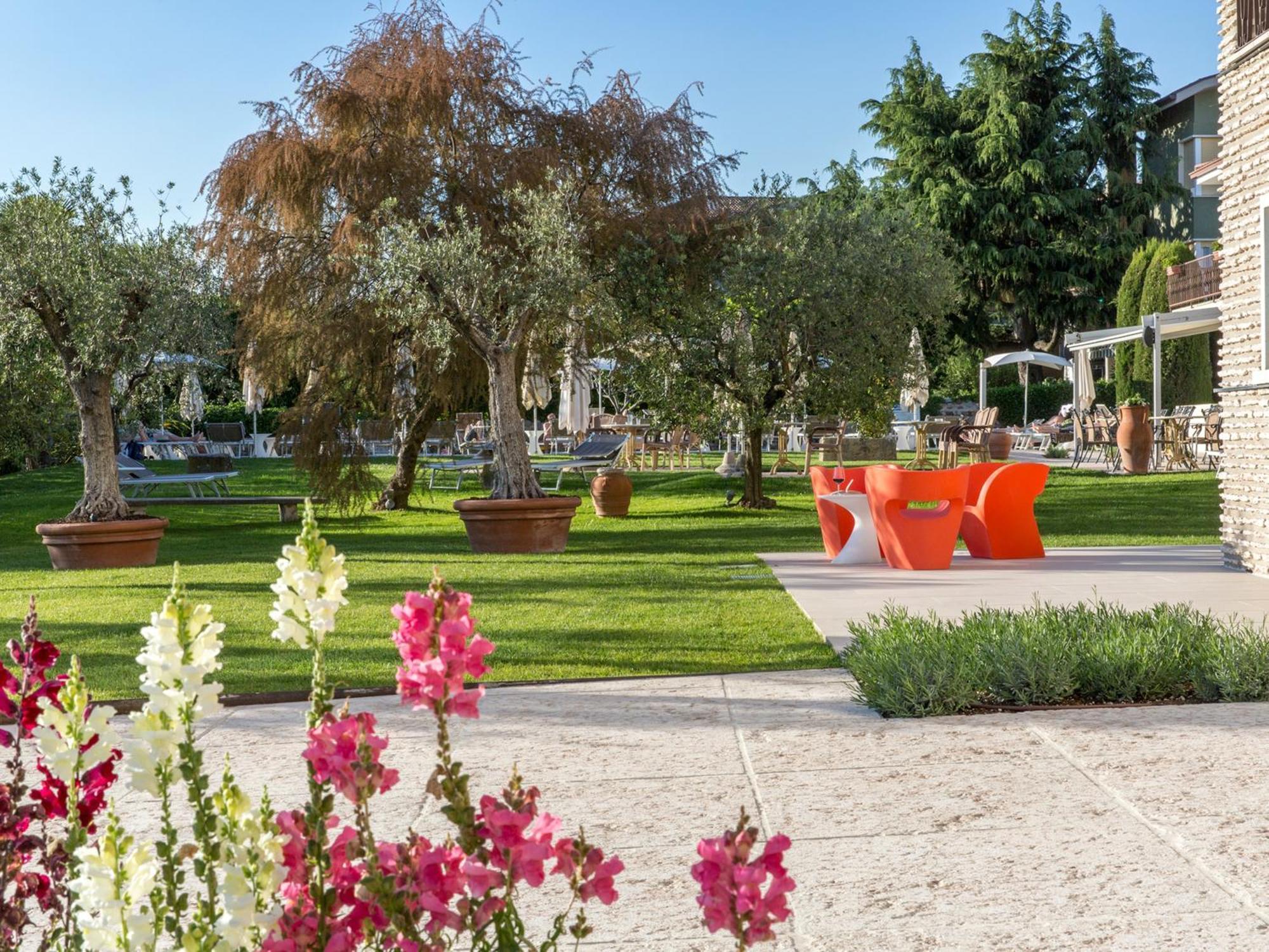 Hotel Ca' Mura Bardolino Bagian luar foto