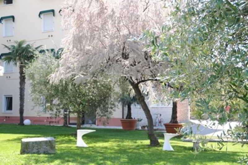 Hotel Ca' Mura Bardolino Bagian luar foto