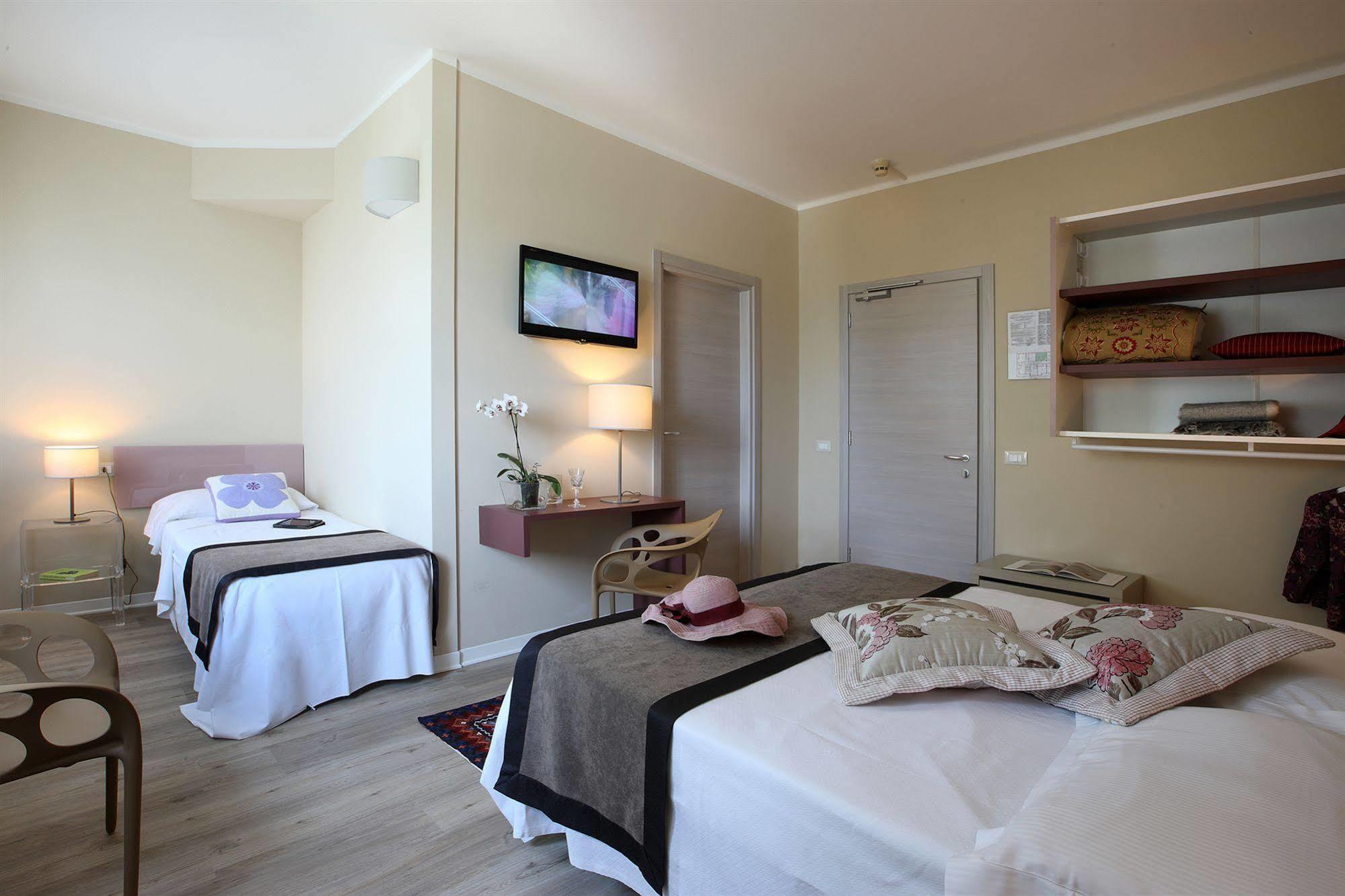 Hotel Ca' Mura Bardolino Bagian luar foto