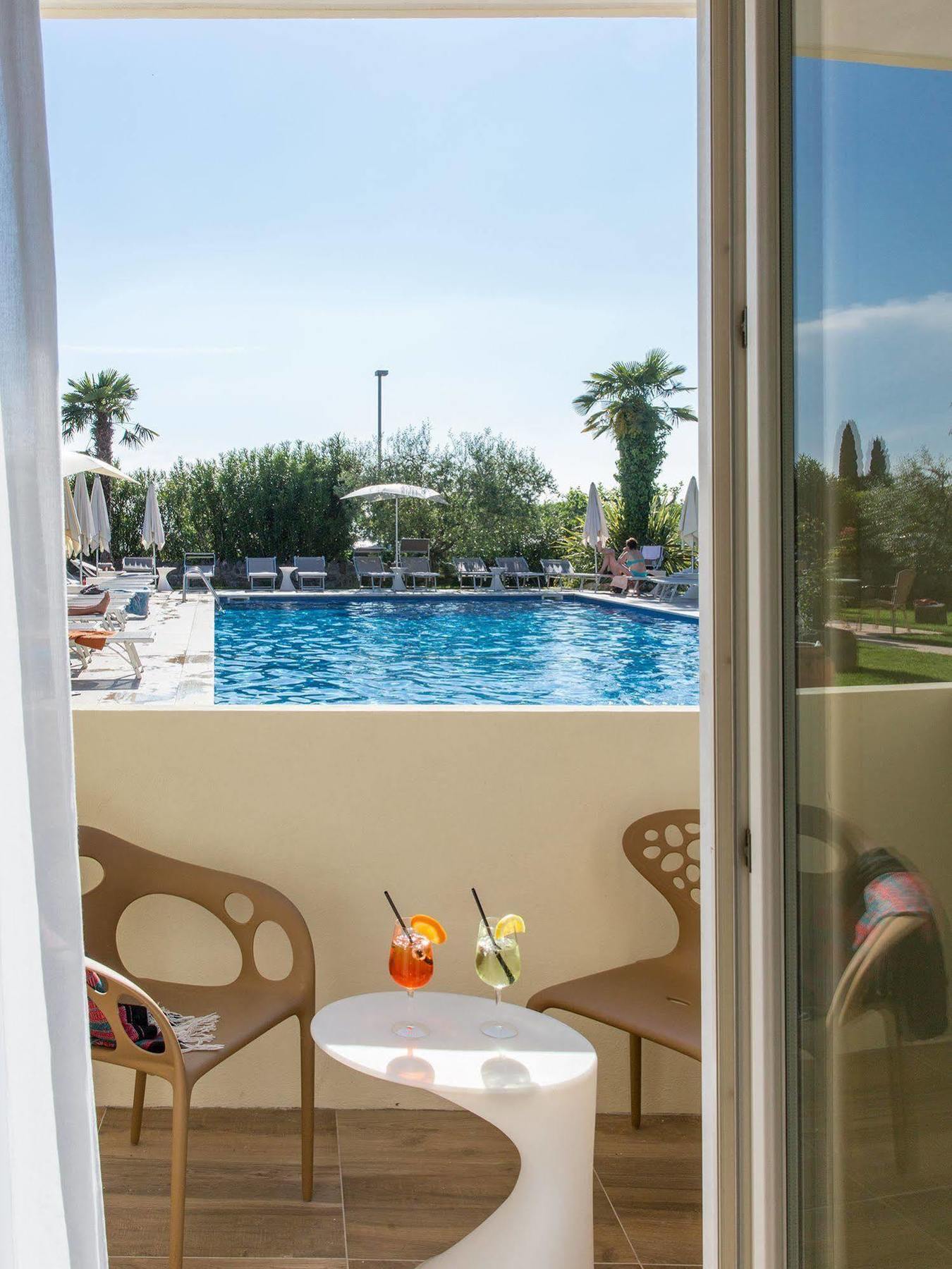 Hotel Ca' Mura Bardolino Bagian luar foto